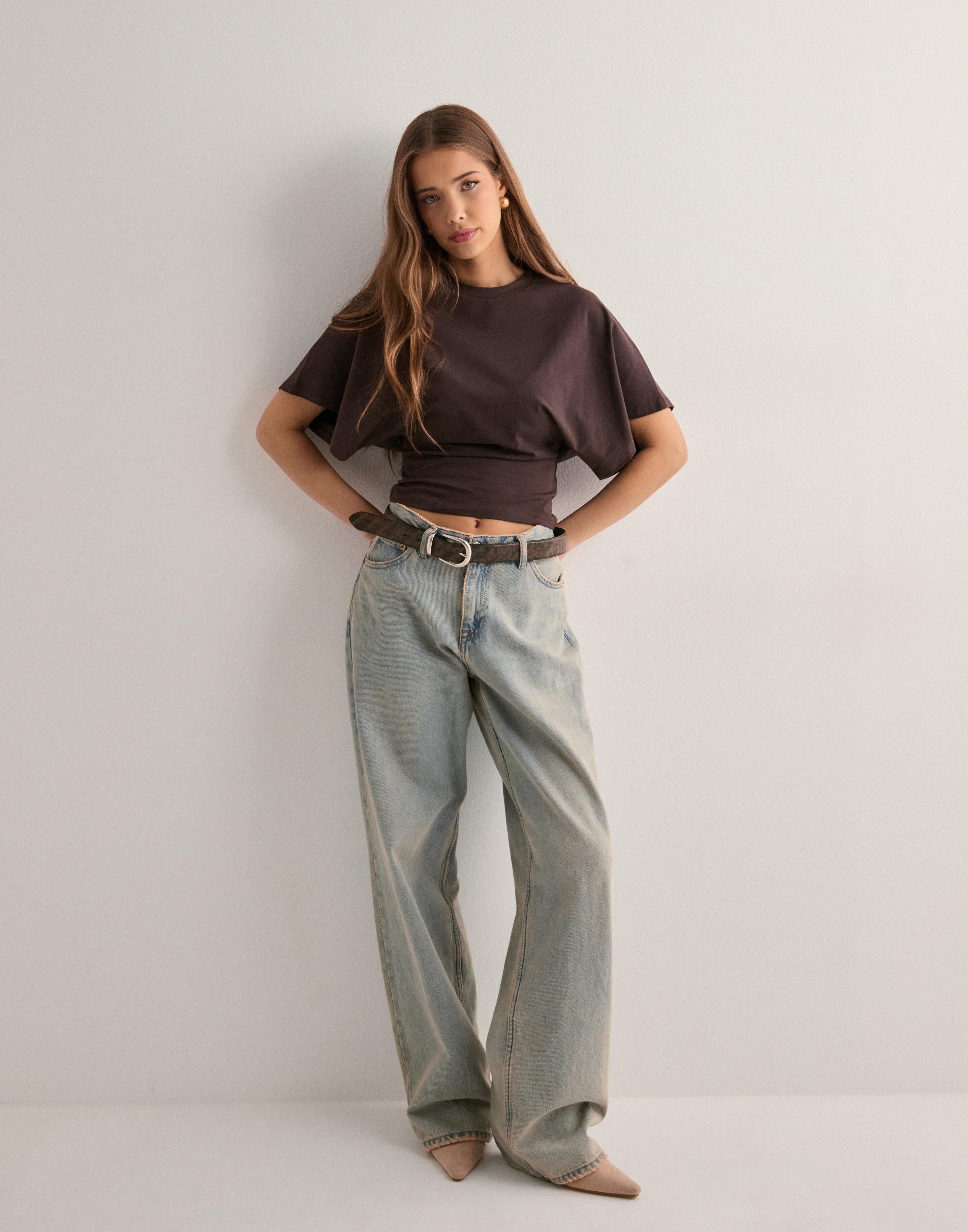 Celina | Getailleerde Top Icon