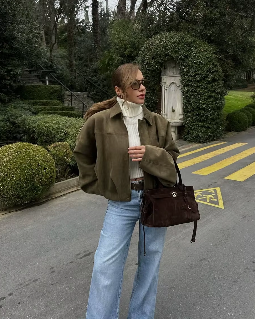 Isabella | Bomberjack